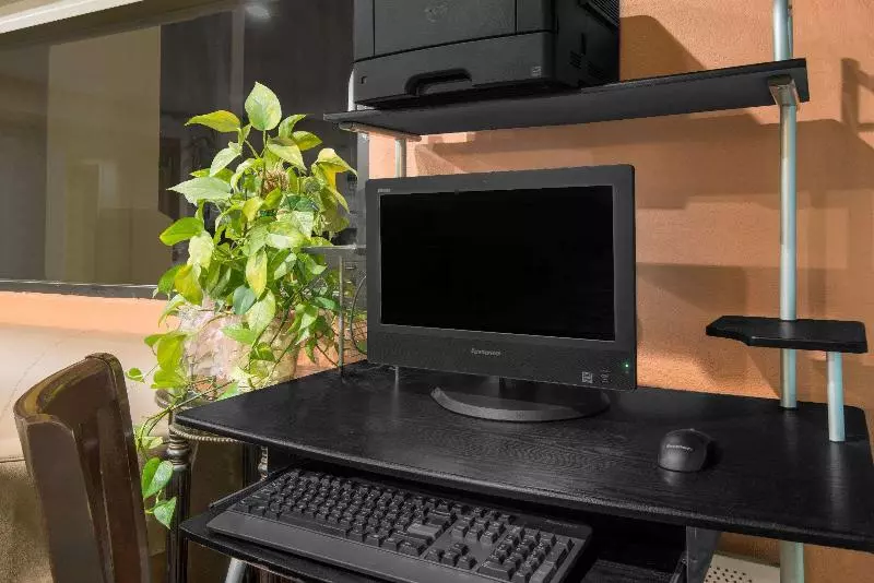 فندق على الطريق Super 8 By Wyndham Tulsa