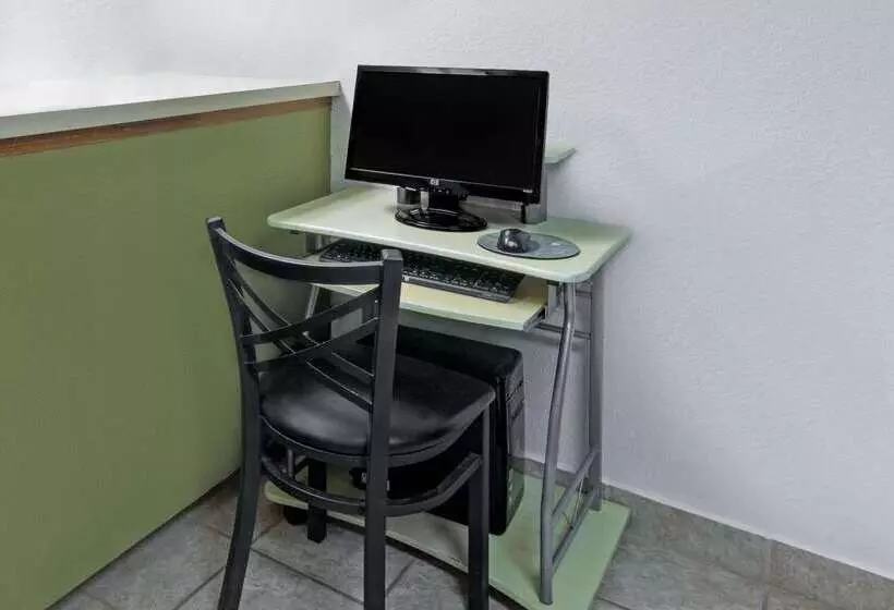 モーテル Super 8 By Wyndham Winner Sd