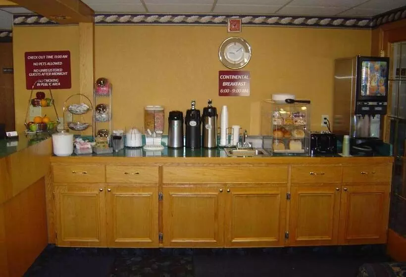 فندق على الطريق Wakota Inn And Suites