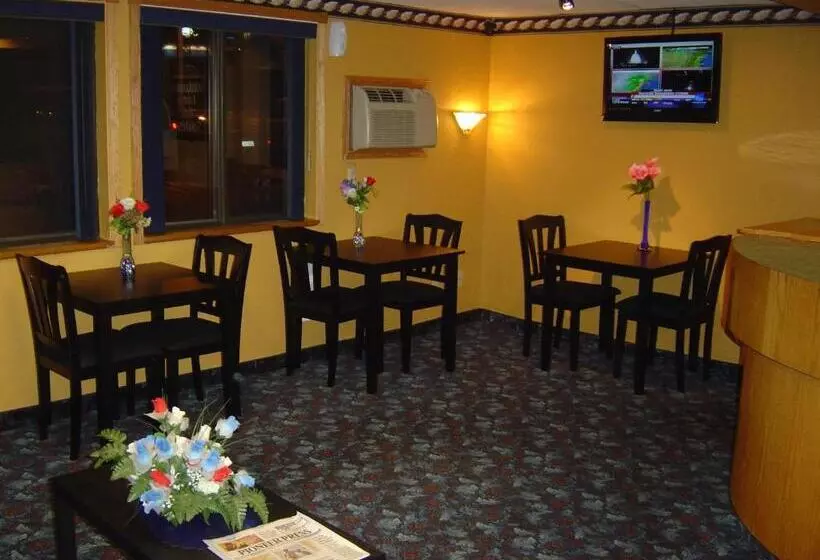 فندق على الطريق Wakota Inn And Suites