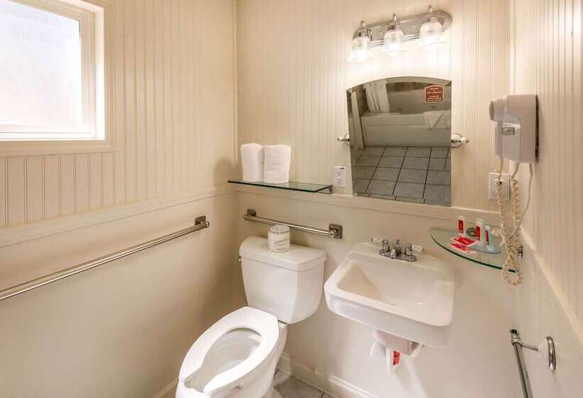 Tahoe Chalet, The Theme Inn