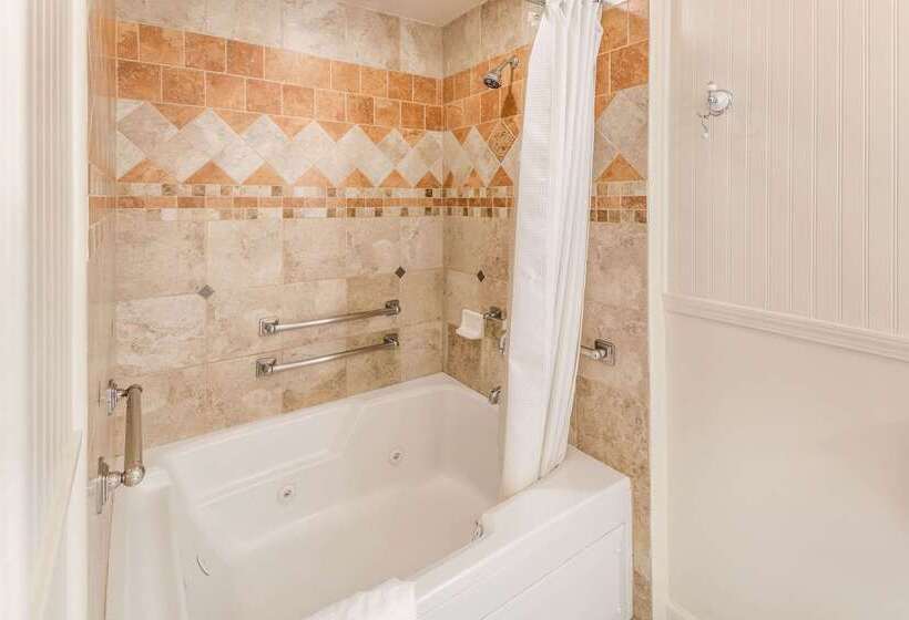 Tahoe Chalet, The Theme Inn