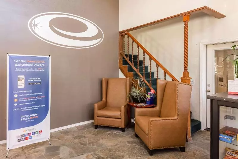 Tahoe Chalet, The Theme Inn