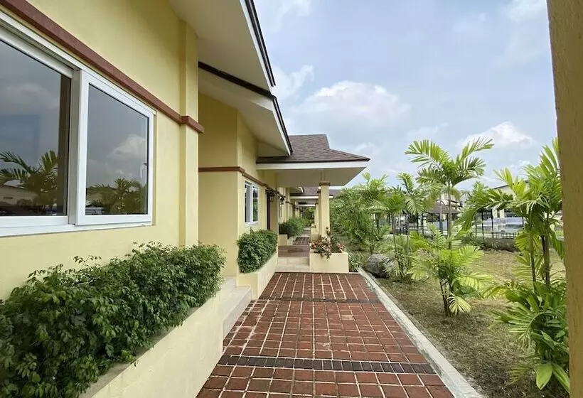 Amaro Resort By Cocotel