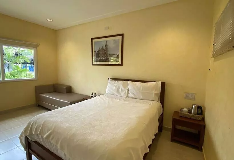 Amaro Resort By Cocotel