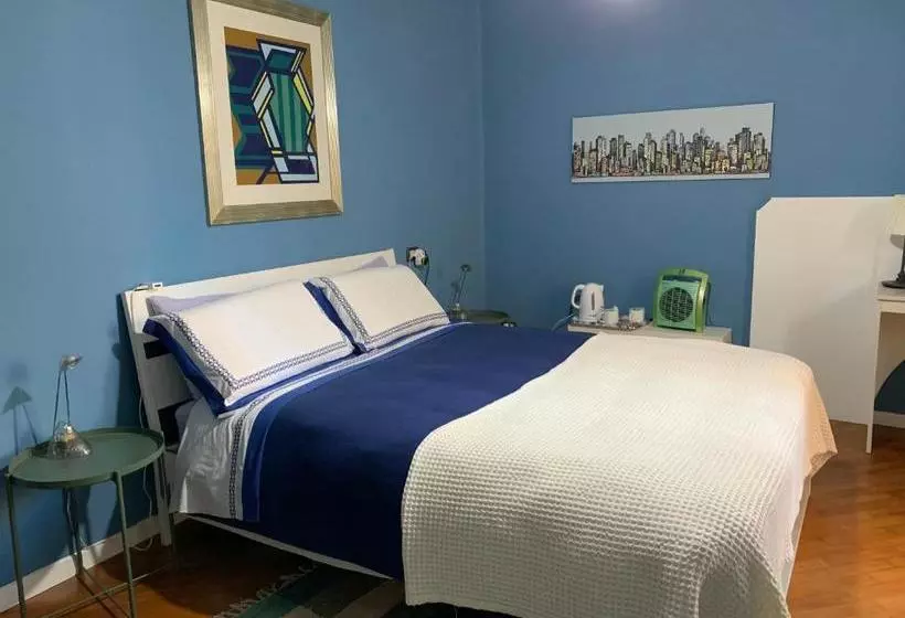 تختخواب و صبحانه Flora Inn Scotti S House   Due Passi In Centro