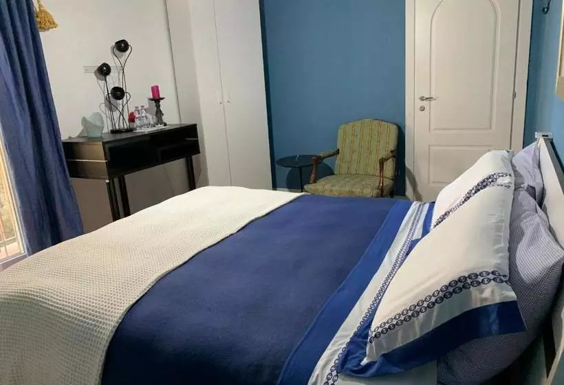 تختخواب و صبحانه Flora Inn Scotti S House   Due Passi In Centro