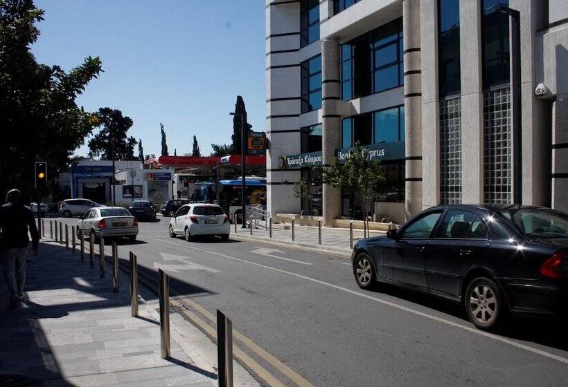 C.a.t Hostel Paphos Adult Only