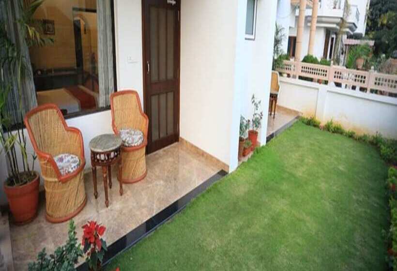 Harnawa Haveli   Hostel