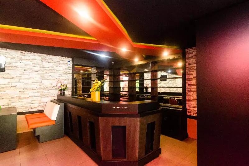 Holly Sentosa Hotel By Oyo Rooms