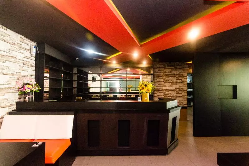 Holly Sentosa Hotel By Oyo Rooms