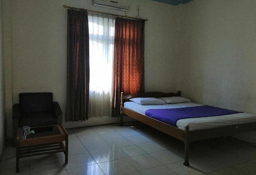 ホテル Asria By Oyo Rooms