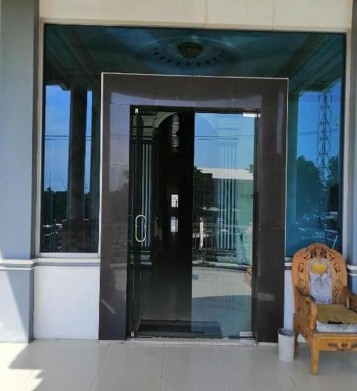 ホテル Asria By Oyo Rooms