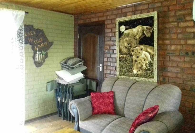 בית מלון כפרי Sisibala Game Farm