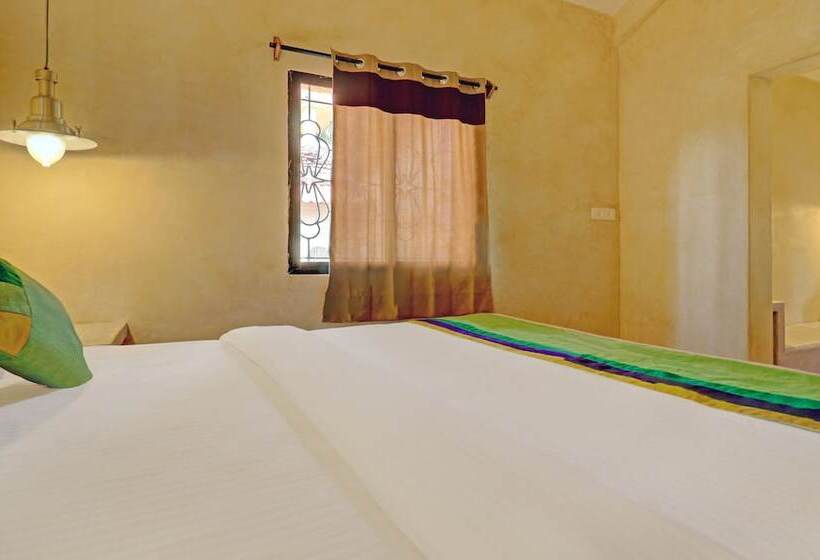 Hôtel Treebo Morjim Banyan Resort