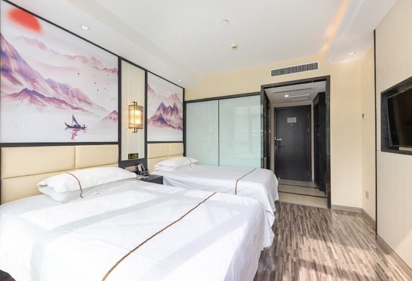 Hotel Yiwu Luck Bear