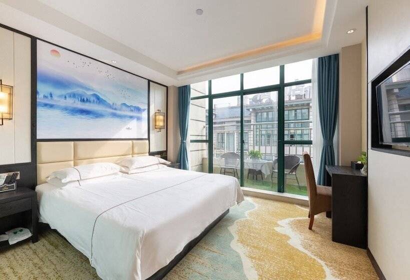 Hotel Yiwu Luck Bear