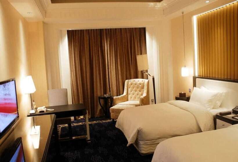 Hotel Yiwu Luck Bear