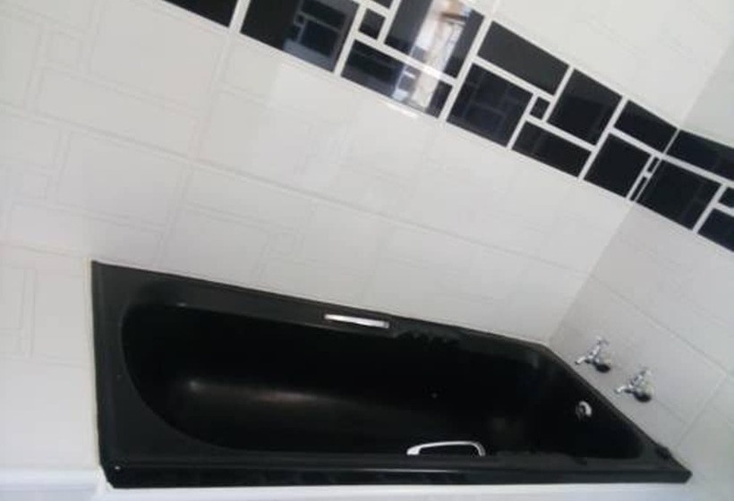 Ivory Inn Bed & Breakfast