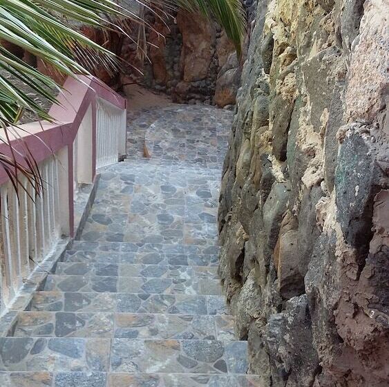 پانسیون Sunu Makane