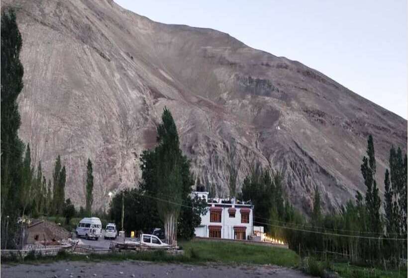 Tih Namra Village Hotel   Temisgam