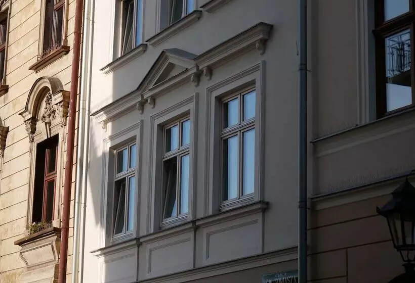 Ermine Suites