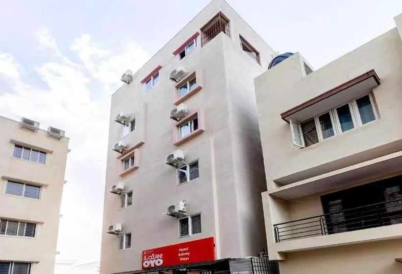 ホテル Ashrey Stays