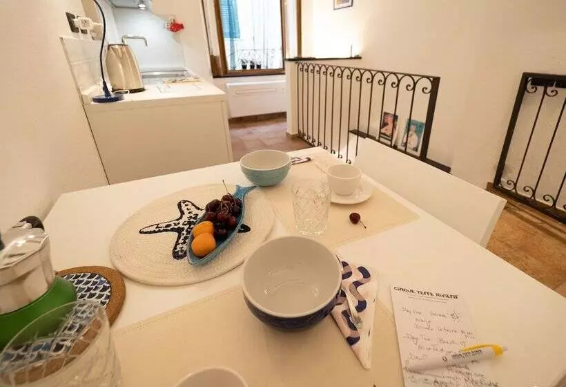 پانسیون Zia Rina Cosy Room