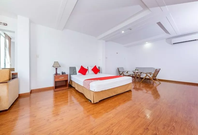 هتل Gia Bao Apartment By Oyo Rooms