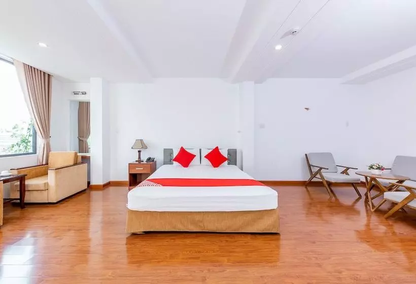 هتل Gia Bao Apartment By Oyo Rooms