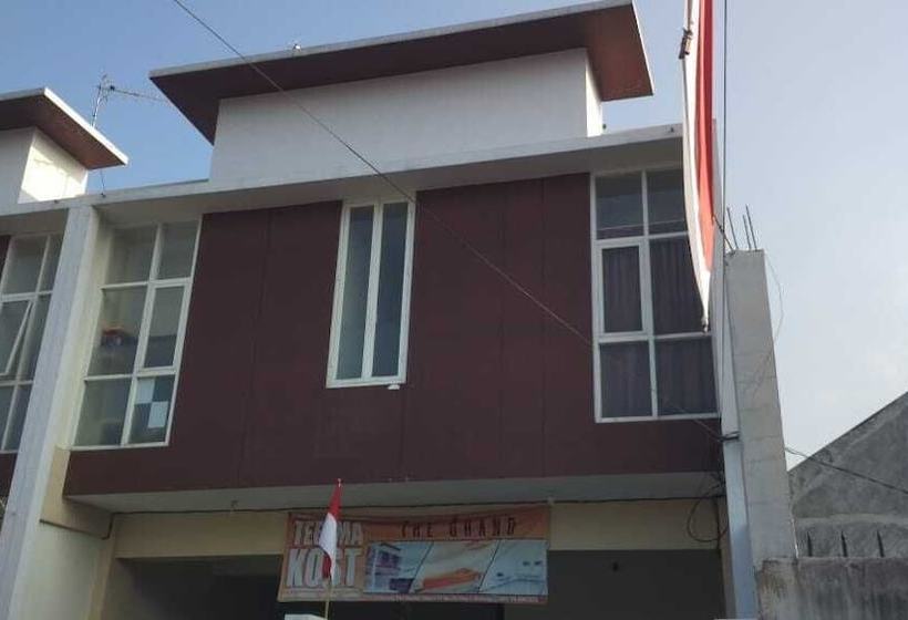 هاستل Spot On 1715 The Grand Residence