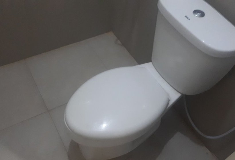 هاستل Spot On 1715 The Grand Residence