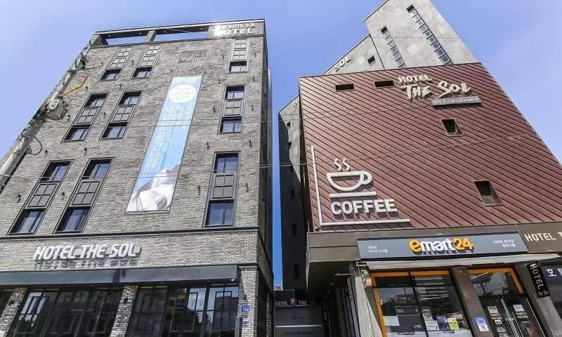 Hotelli Gwangju Songjeong  The Sol