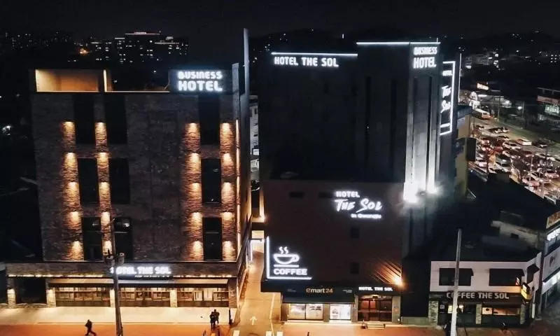 Hotelli Gwangju Songjeong  The Sol