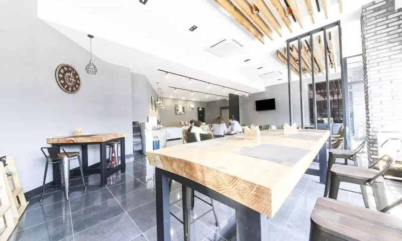 Hotelli Gwangju Songjeong  The Sol