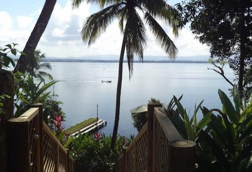 هتل Viñas Del Lago