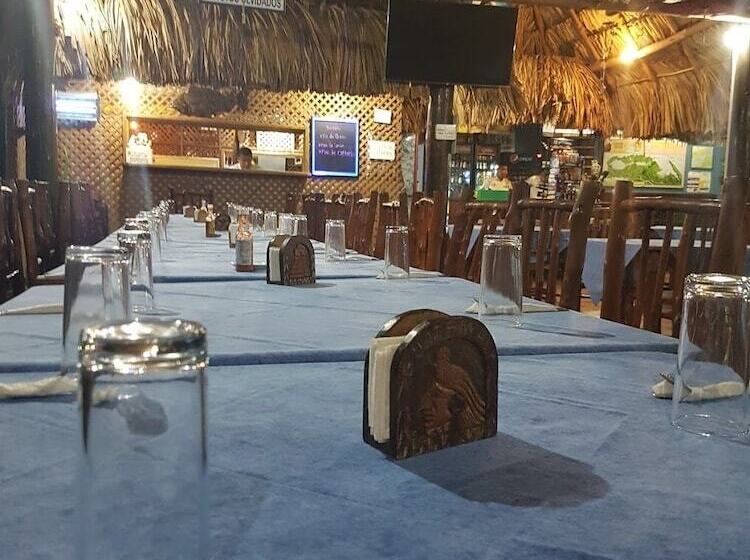 هتل Viñas Del Lago