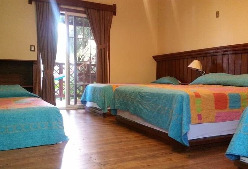 هتل Viñas Del Lago