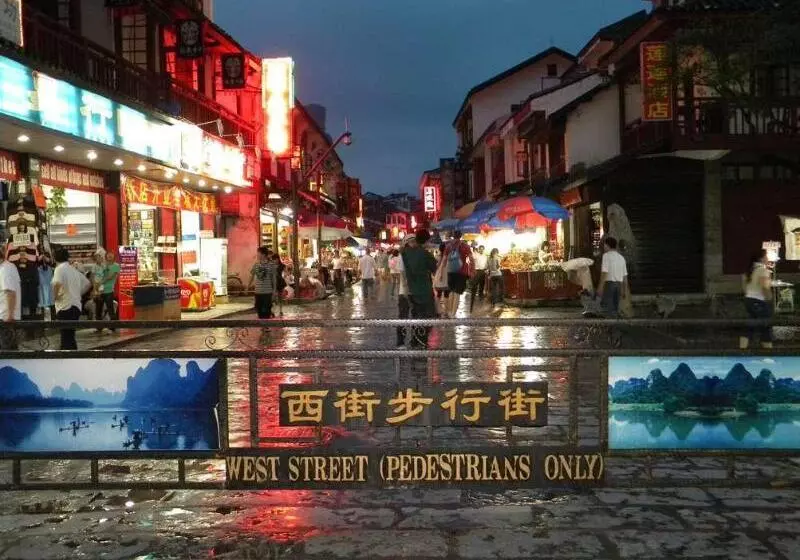 Hotelli West Street Vista