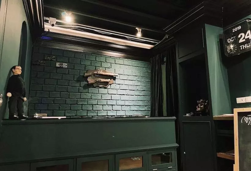 Mystery Hostel By Oyo Rooms