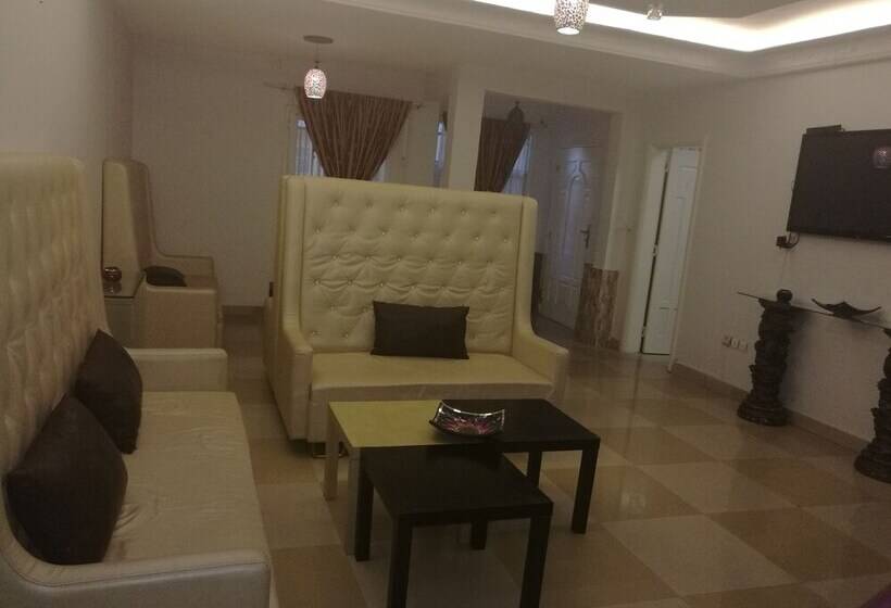 پانسیون Casa Suit Capir