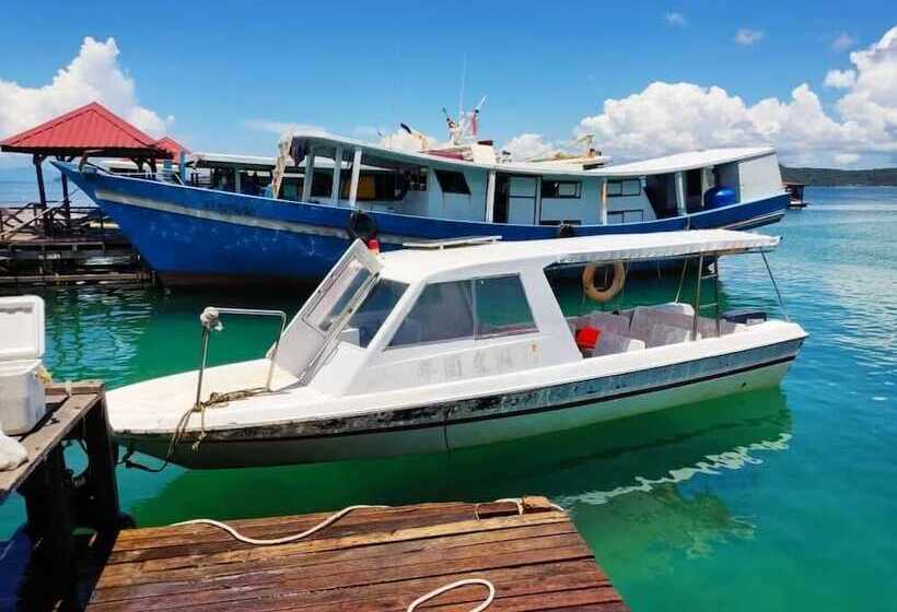 פנסיון Dreamland Beach Holiday