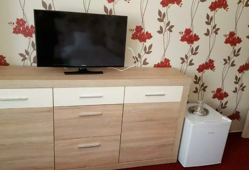 Majatalo Penzión Galéria