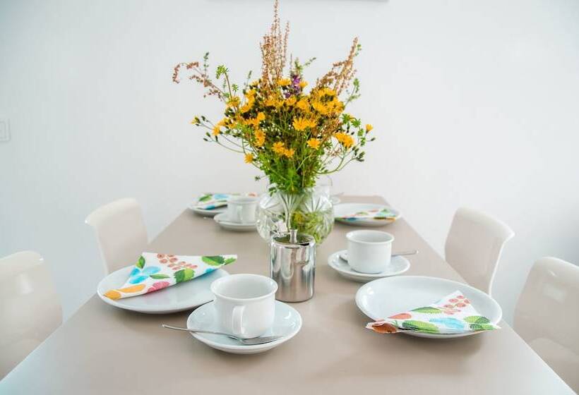 Bikehikesleep Apartments