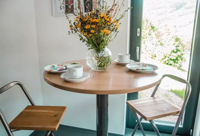 Bikehikesleep Apartments