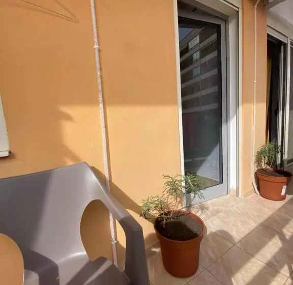 تختخواب و صبحانه Home Sweet Home   Guest House