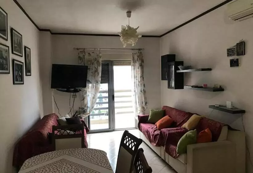 تختخواب و صبحانه Home Sweet Home   Guest House