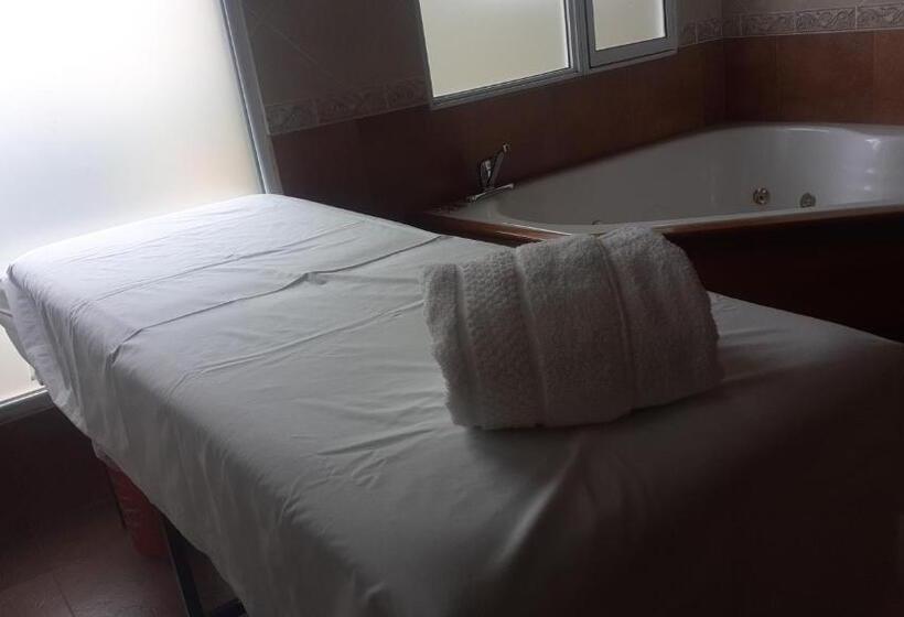 هتل Avellaneda Suites