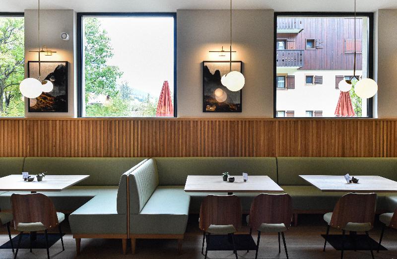 Plan B Hotel   Living Chamonix