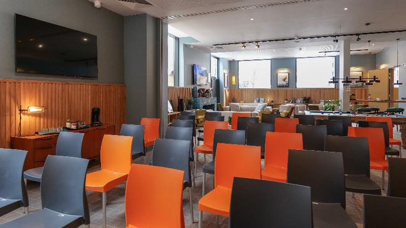 Plan B Hotel   Living Chamonix